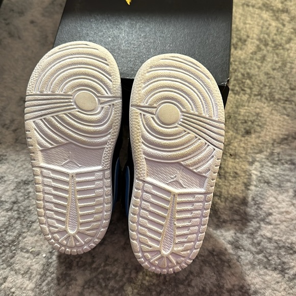 Nike, Air Jordan 1 Low, Black and University Blue, Size 8, Size 9, Size 12 - Picture 6 of 10